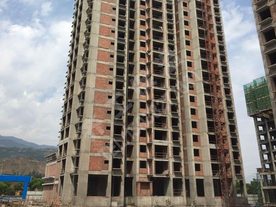 復(fù)合巖棉板的結(jié)構(gòu)是什么？